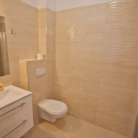 Blekit Oceanu Accommodatie bij particulieren *